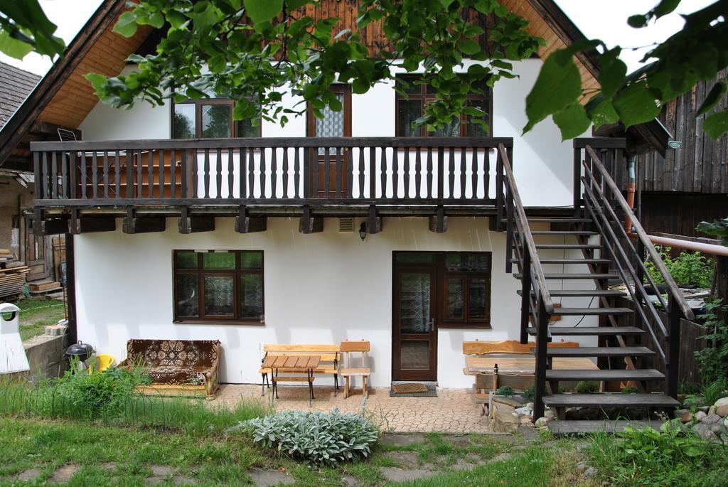 Gazdovsky Dvor "U Tlaciarov" Guest House Liptovsky Trnovec Exterior photo